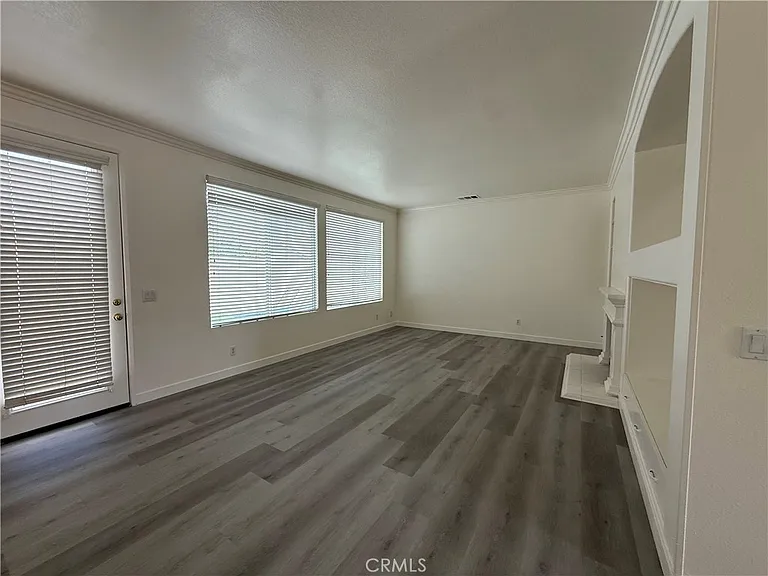 7475 Rock Creek Ct — Photo 6