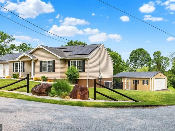 147 Spring Rd, Dillsburg, PA 17019