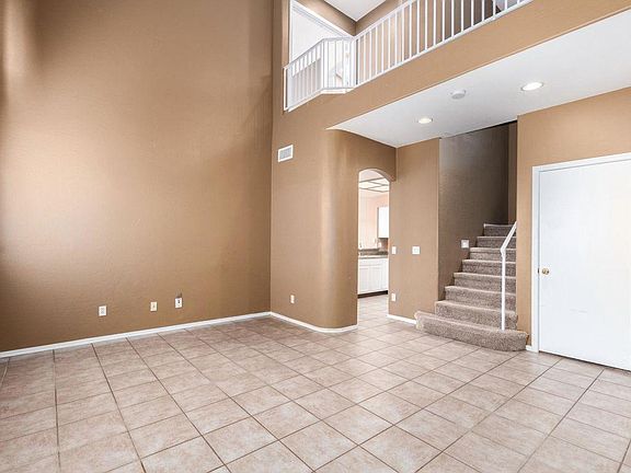 3rd image of 10137 E Carmel Cir