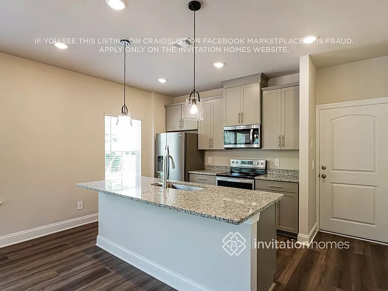 100 Maybrook Dr #1 — Photo 6