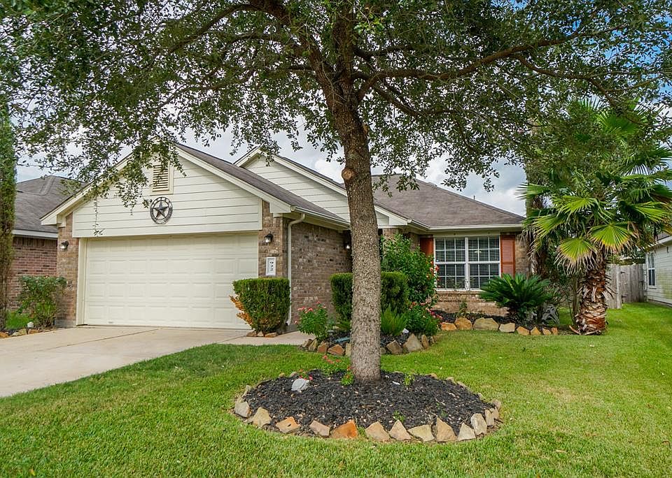 1st image of 922 Dracena Ct