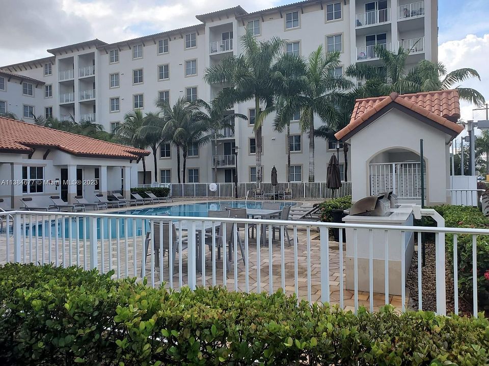 1st image of 4570 NW 79th Ave APT 1B