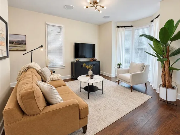 1643 Jefferson St, Kansas City, MO 64108