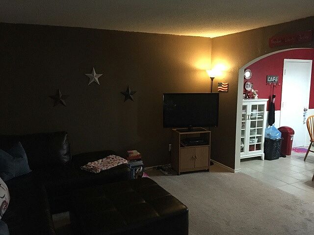 2nd image of 4404 Ashwood Dr