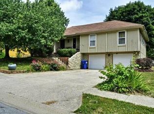 3605 NE Grant St, Lees Summit, MO 64064