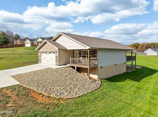 1453 Flatwood Rd, Sevierville, TN 37862