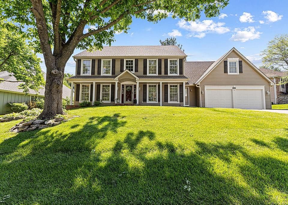 1st image of 513 Pinewood Dr