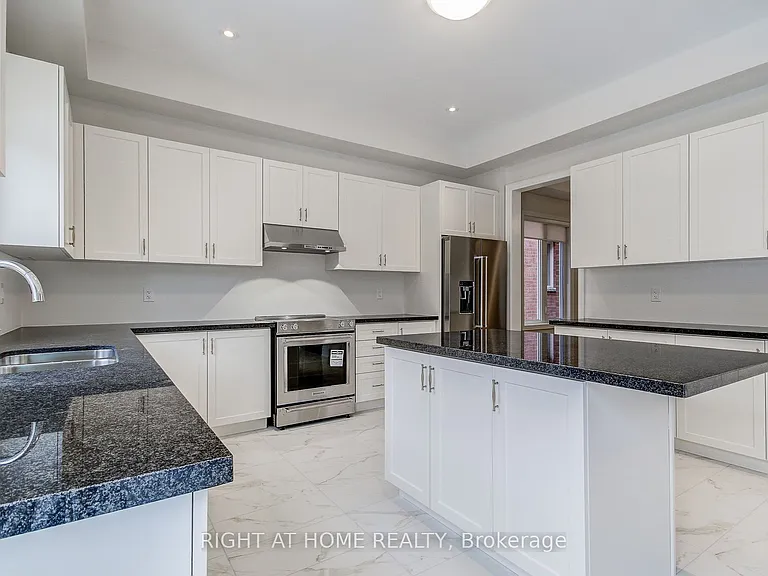 51 Lorrain Hand Cres — Photo 14