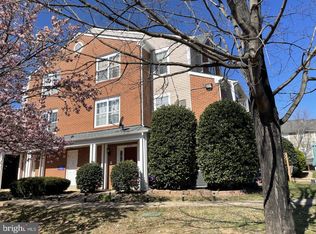 8001 Coachcrest Ct, Manassas, VA 20109