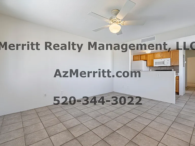 801 E Waverly St #B — Photo 8