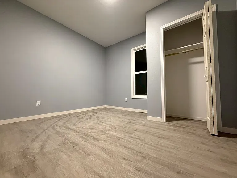 402 S Bailey Ave — Photo 13
