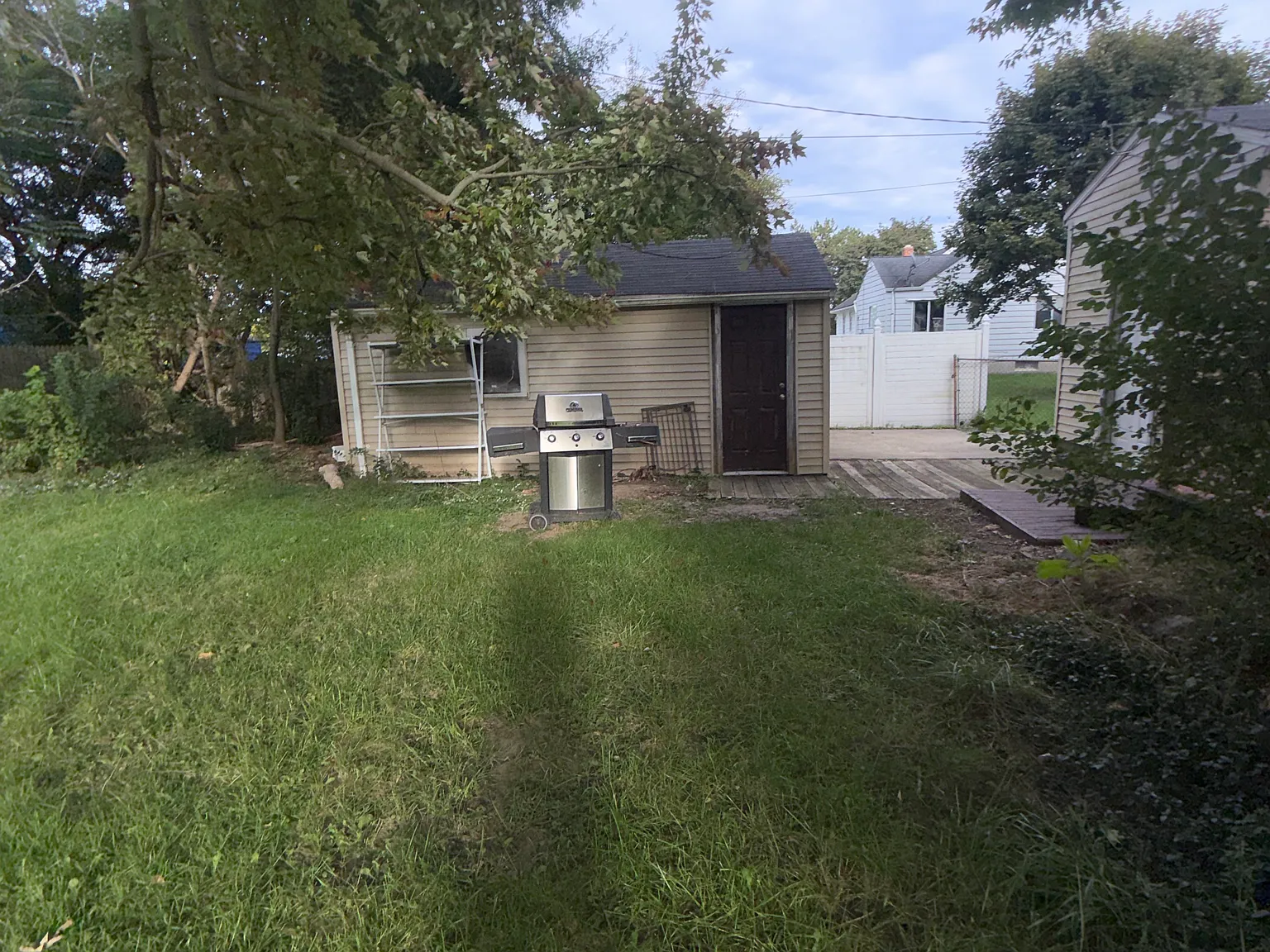 2 bed, 735 sqft, $998 — Photo 3