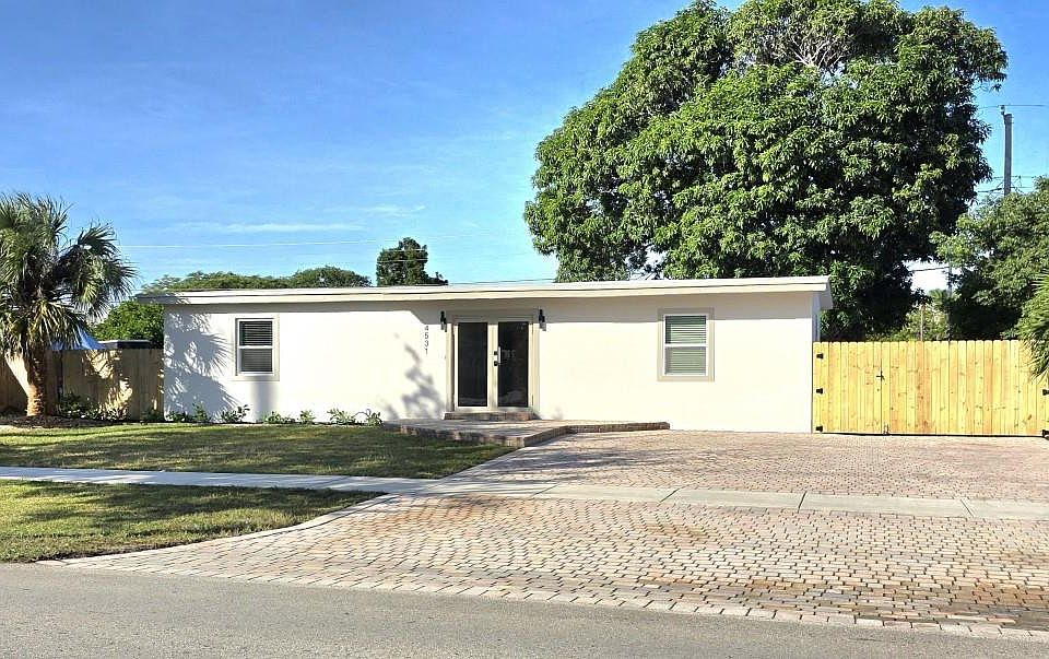 1st image of 4531 NE 15th Avenue