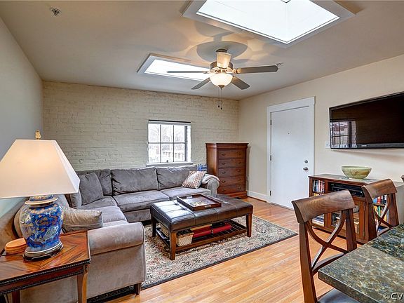 2nd image of 2318 Herbert Hamlet Aly Unit 16