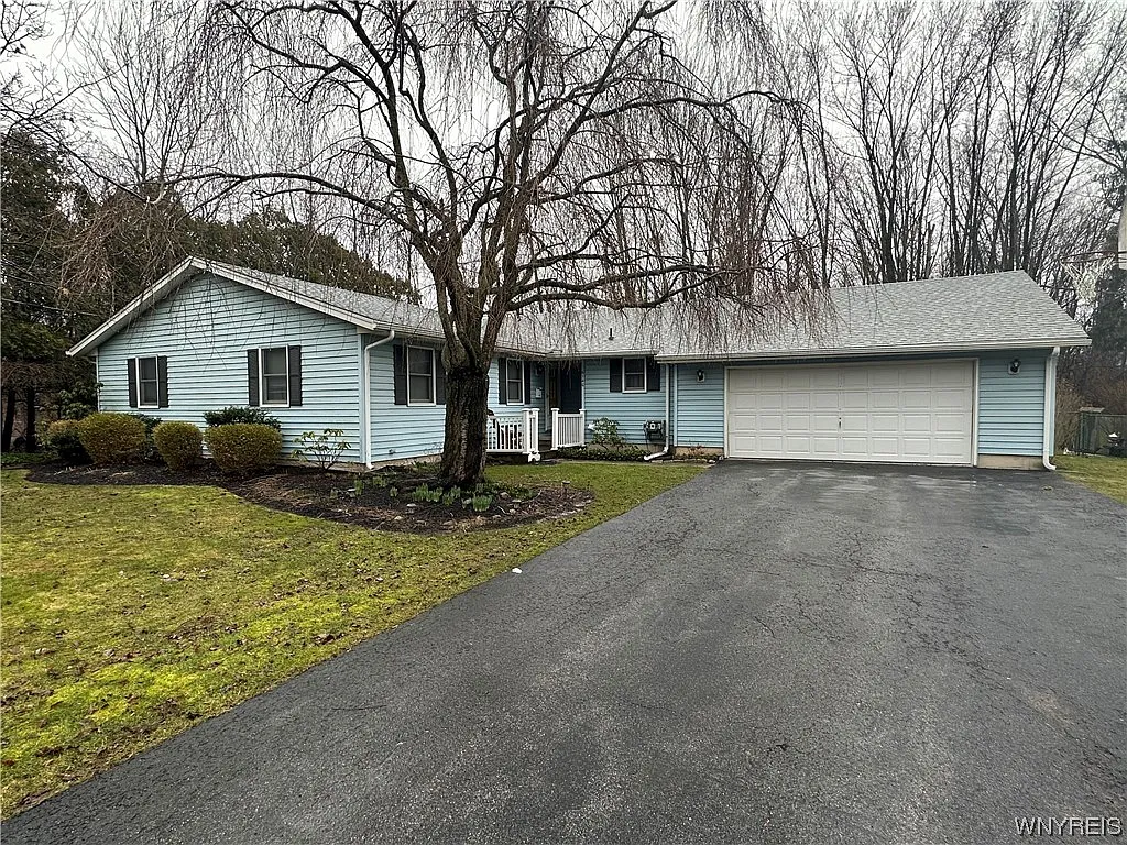 6140 Prospect St photo 1