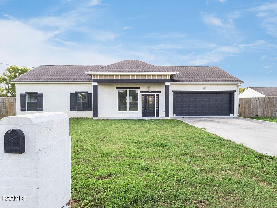 1st image of 318 Compress Rd