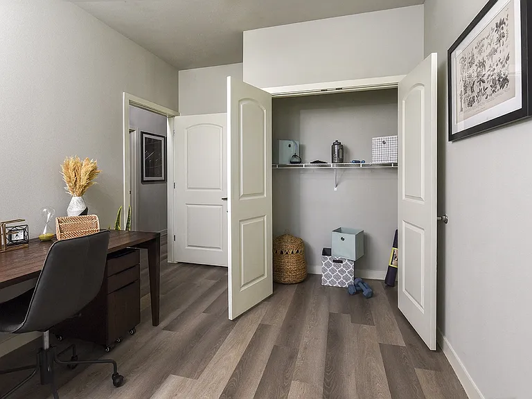 The Scott at Medio Creek — Photo 20