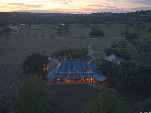 3rd image of 730 Eagle Ridge