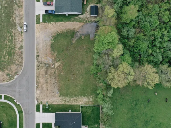 517 Chickasaw Dr, Richmond, KY 40475