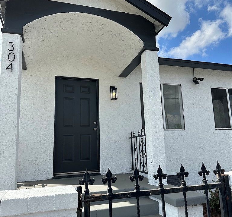 1st image of 304 W Cedar St