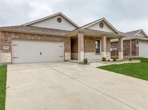 8744 Sleepy Daisy Dr, Fort Worth, TX 76131