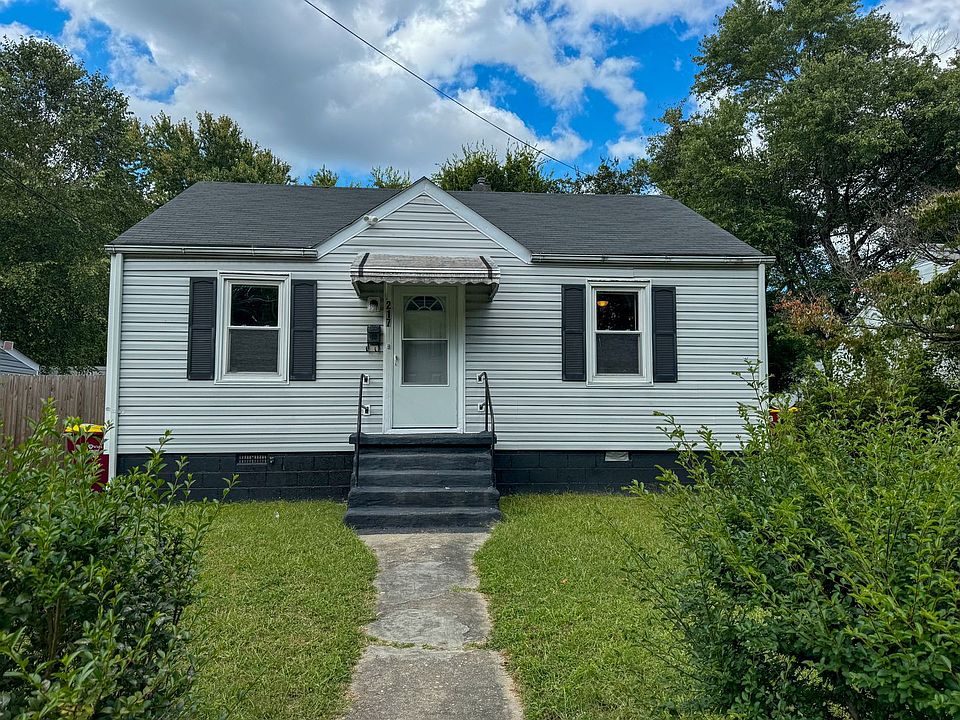 1st image of 217 Saint Luke St