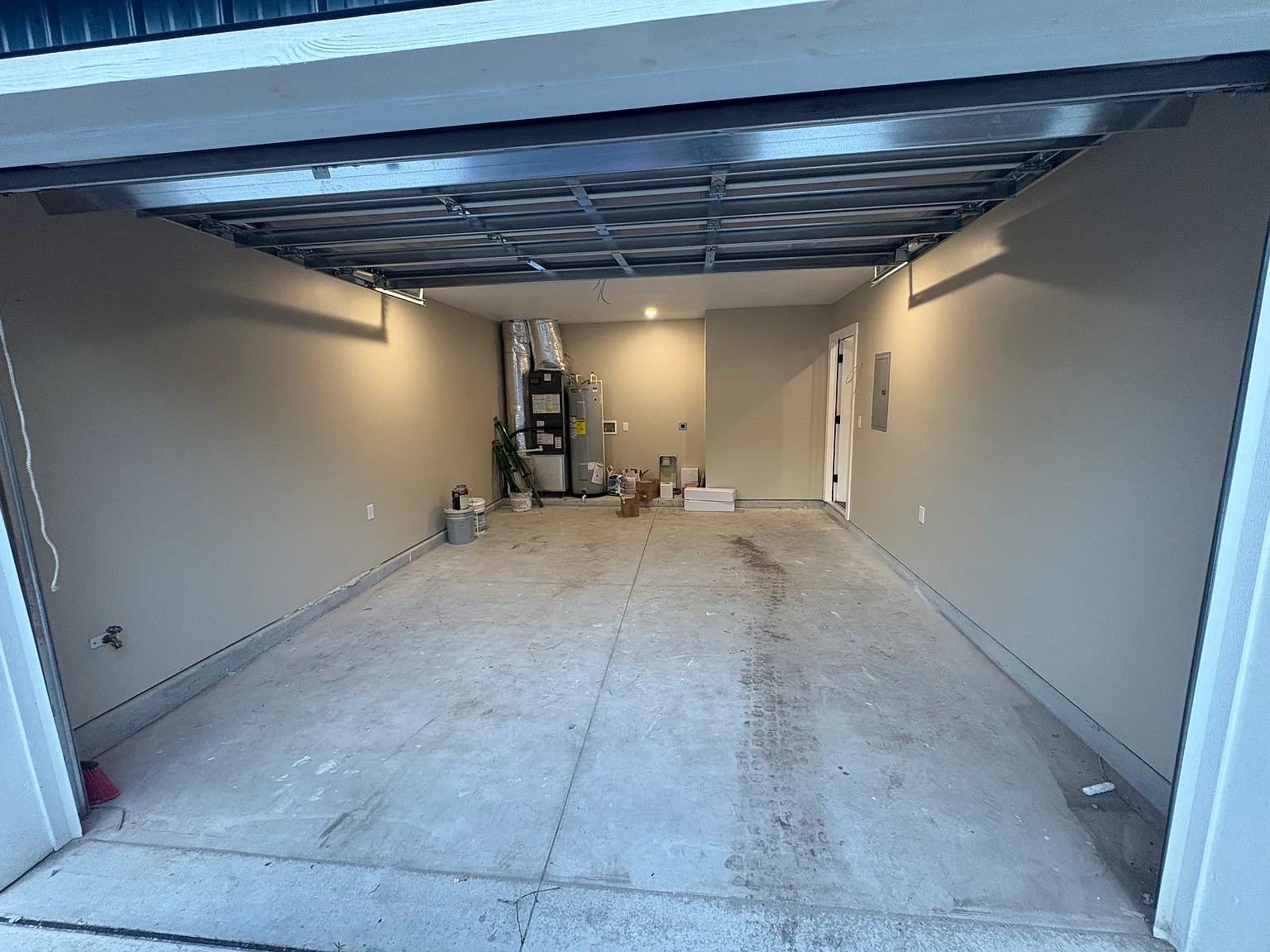 W 5th St, Hilliard — Photo 2