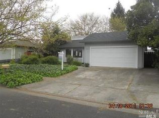 2425 Donna Maria Way, Santa Rosa, CA 95401