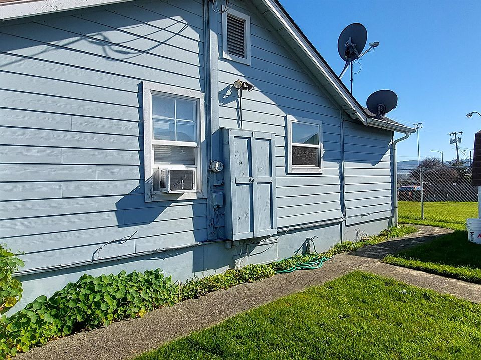 786 E St, Crescent City, CA 95531 Zillow
