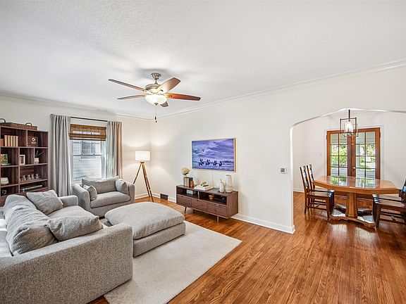 3rd image of 3014 44th St