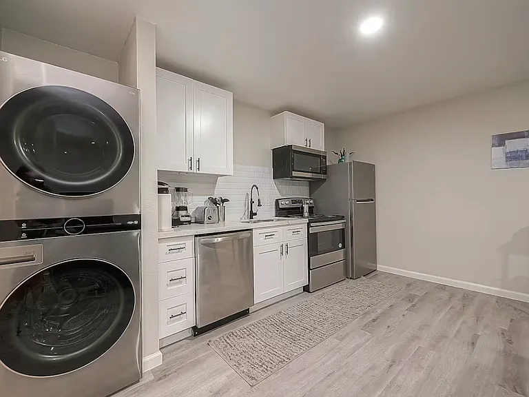 1352 Dorothy St #C — Photo 6