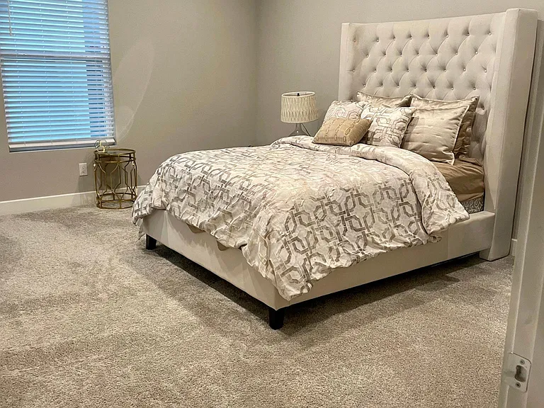 Huge primary bedroom