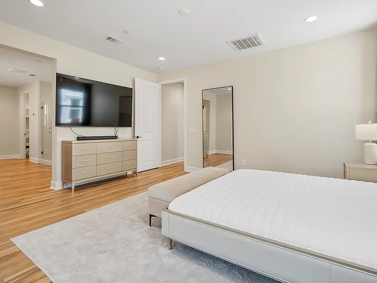 21217 Rockview Ter — Photo 30