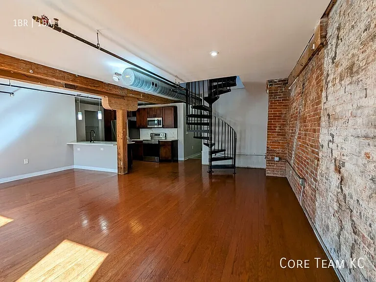1223 Union Ave #501 — Photo 5