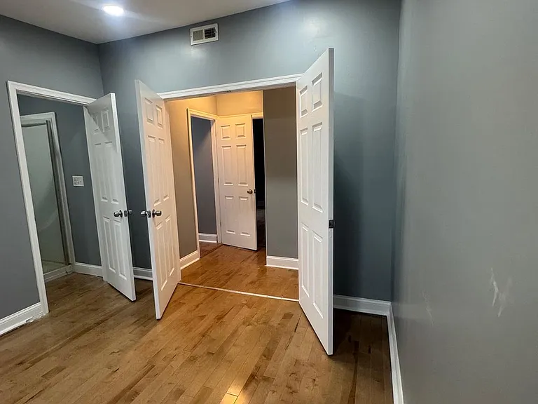 3221 Lyndale Ave — Photo 9