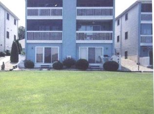 100 Ln 325 Lake James UNIT B-1, Angola, IN 46703