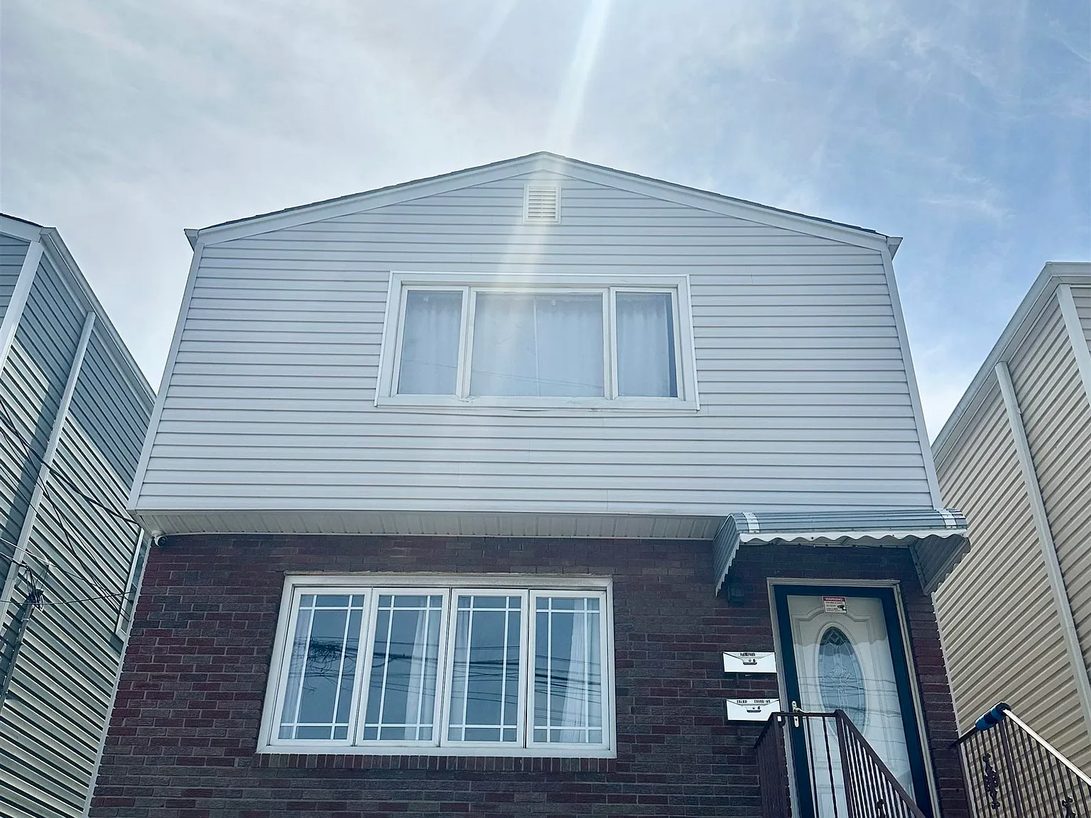 3 bed, 1.0 bath, $2,700 — Photo 1