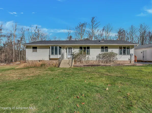 80 Valley View Dr, Factoryville, PA 18419