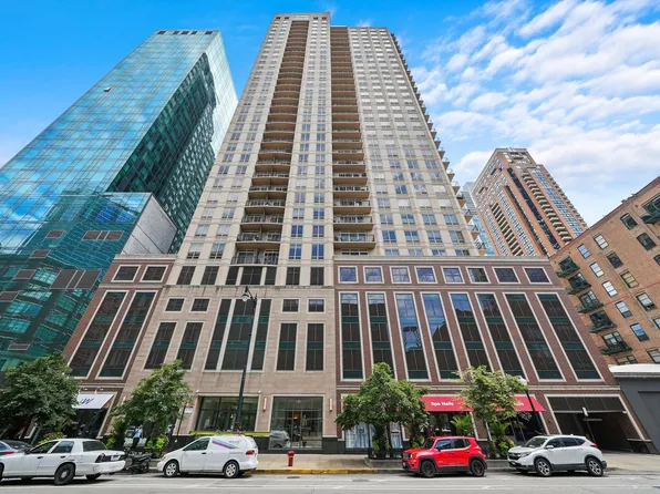1111 S Wabash Ave APT 1802, Chicago, IL 60605
