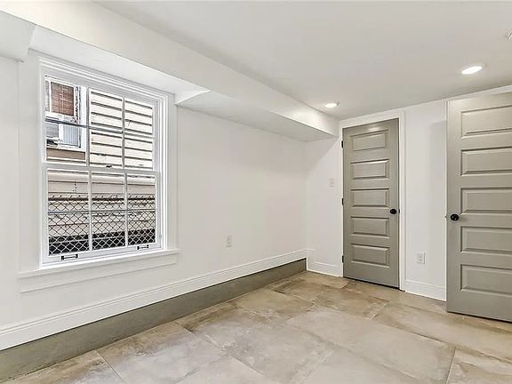 3rd image of 623 Seguin St #1A