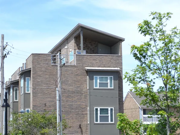 505 S 2nd St #A, Champaign, IL 61820