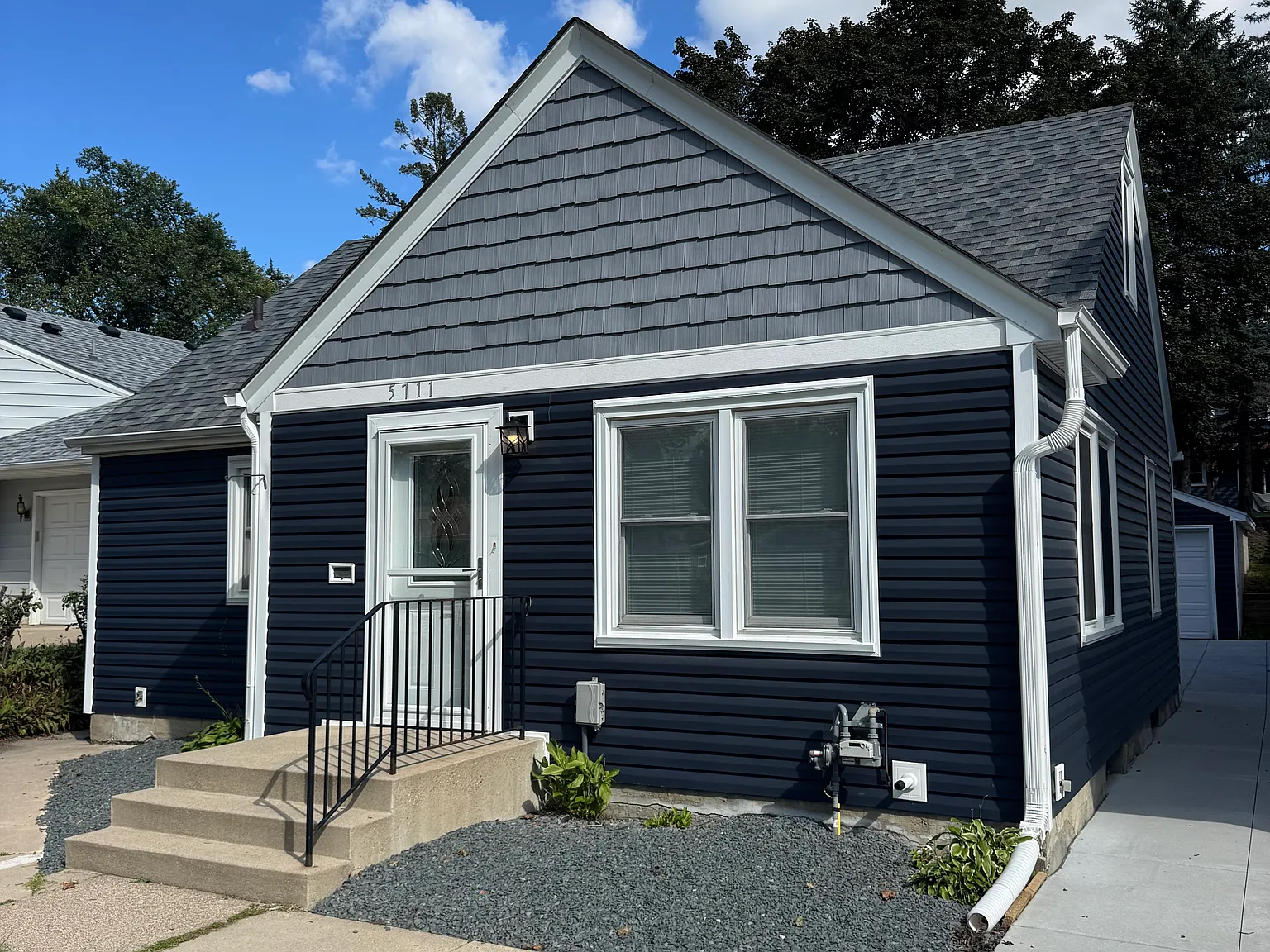 3 bed, 1238 sqft, $2,500 — Photo 2