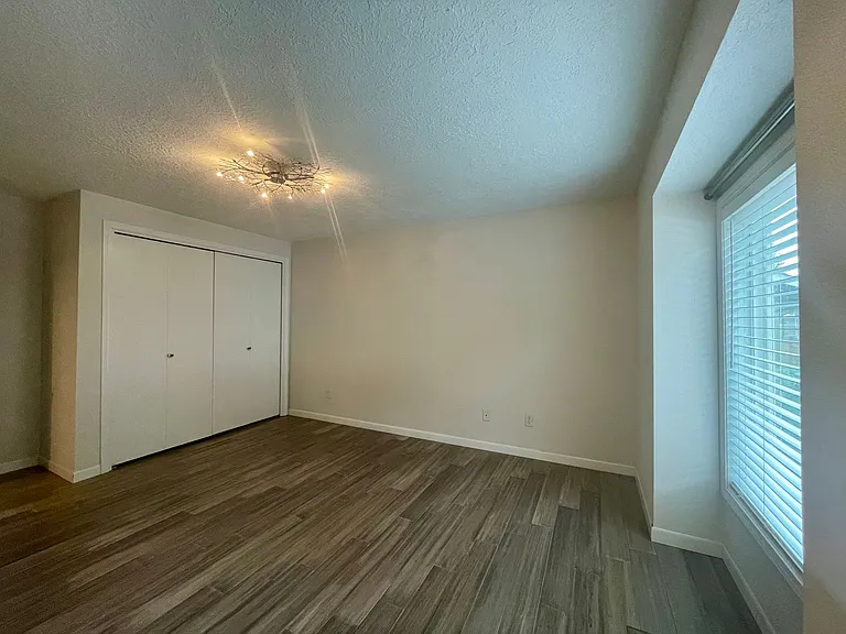 12956 SE 126th Ave — Photo 27