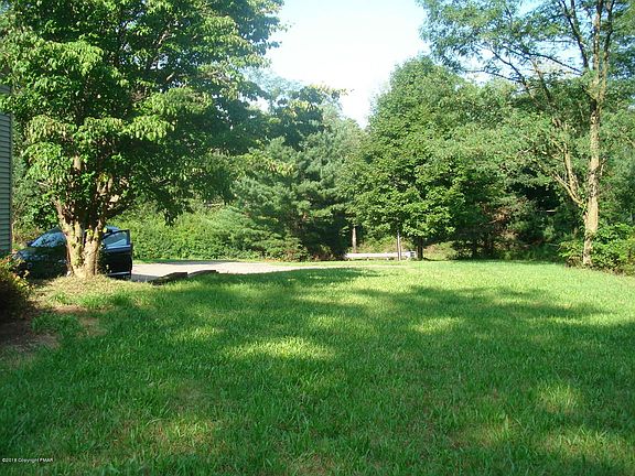4th image of 303 Route 115