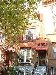 Rented by R New York