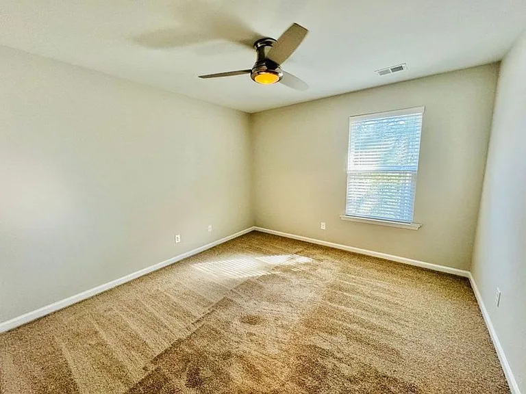 651 Hogan Dr — Photo 17