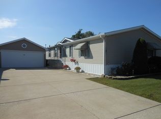 232 Poppy Ln, Matteson, IL 60443