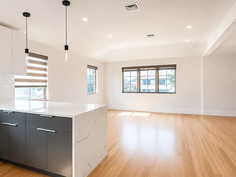 15744 20th Rd #2 — Photo 3