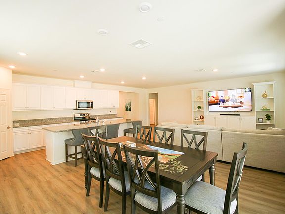 4th image of 31542 Eaton Ln