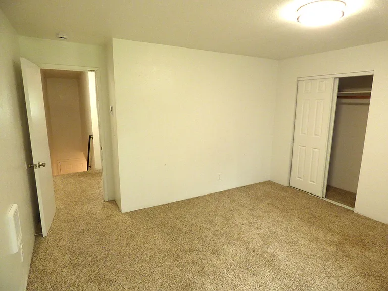4116 Lancaster Dr NE — Photo 20